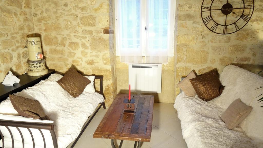 Au Pied Du Chateau - 5 A 11 Personnes - Baignade-Canoe-Piste Cyclable A 100 M 卡斯泰尔诺拉沙佩尔 外观 照片