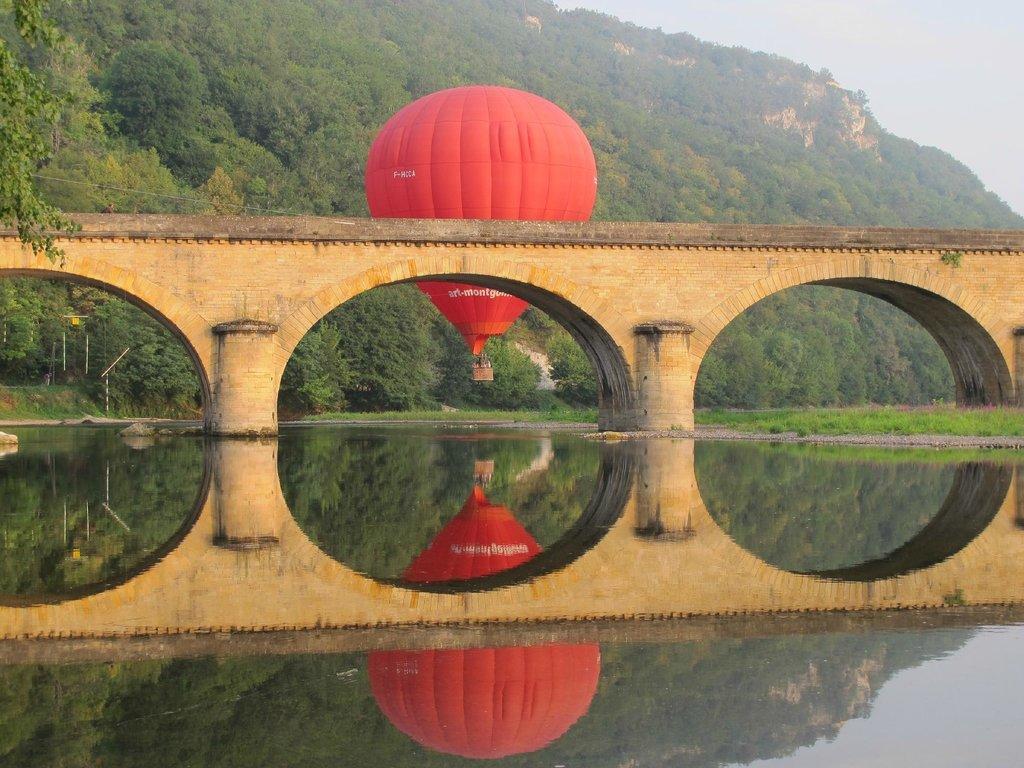 Au Pied Du Chateau - 5 A 11 Personnes - Baignade-Canoe-Piste Cyclable A 100 M 卡斯泰尔诺拉沙佩尔 外观 照片
